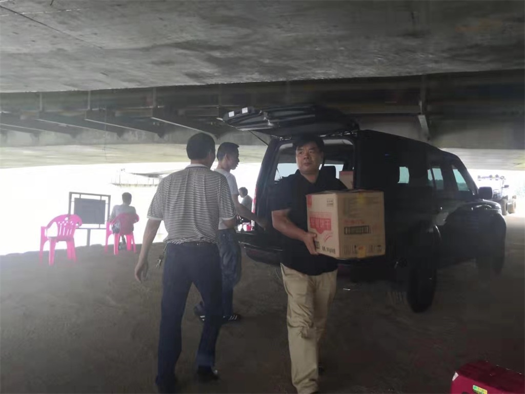 1562892476613883.jpg 1562892476613883.jpg